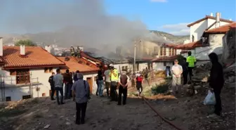 Son dakika haberleri... Çankırı'da 3 bina, yangında hasar gördü