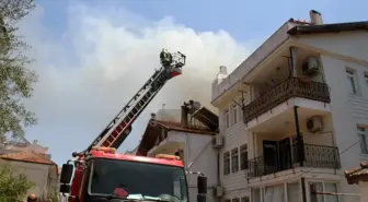 Fethiye'de korkutan çatı yangını