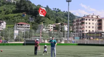 Güneysu'da uçurtma şenliği düzenlendi