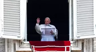 Papa Francesco 3 saatlik kolon ameliyatı sonrası bir hafta hastanede kalacak