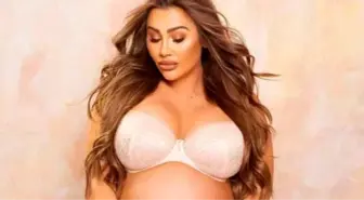 7 aylık hamile olan ünlü isimden üstsüz pozlar!