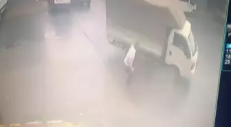 Ataşehir'de gerçekleşen iki farklı kazada ölümden dönüldü