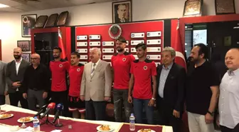 Gençlerbirliği, 4 futbolcu ile sözleşme imzaladı