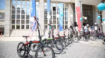 İlk 50'ye giren Gazi şehirli öğrencileri ödüllendirdi