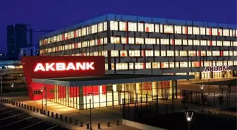 Son Dakika! 2 gündür işlem yapılamayan Akbank'tan yeni açıklama: Sistemlerimizi kademeli olarak devreye almayı hedefliyoruz