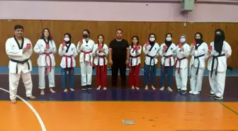 Suluovalı tekvandocular Ordu'dan siyah kuşakla döndü