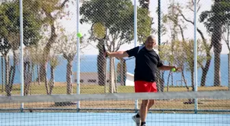 Ücretsiz tenis kortları haftada 500 kişiyi ağırlıyor