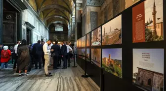 15 Temmuz şehidi Cambaz'ın Memleketimin Ulu Camileri Sergisi, Ayasofya-i Kebir Camii'nde açıldı