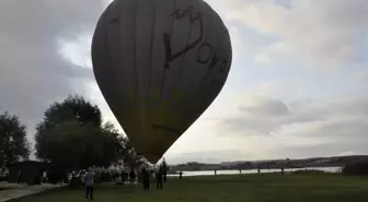 Son dakika haber | Afyonkarahisar'daki Emre Gölü'nde ilk sıcak hava balonu havalandı