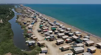 Antalya'nın geleneksel 'çardaklı tatili' ilgi görmeye devam ediyor