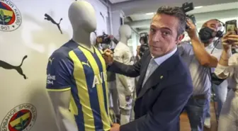 Fenerbahçe'nin yeni sezon formalarını tanıttı! Formada yer alan Atatürk detayı dikkat çekti