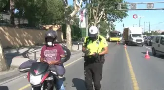 İstanbul'da motosikletlilere polis denetimi