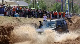 Off Road yarışları nefesleri kesti