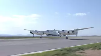 Virgin Galactic'in sahibi Richard Branson uzaya giden ilk milyarder oldu