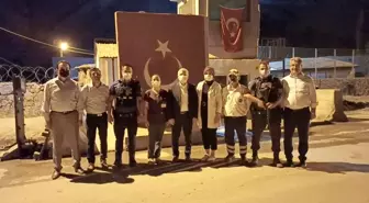 AK Parti Hakkari İl Başkanı Özbek'ten gece aşı çalışması yapan sağlıkçılara teşekkür