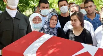 BARAJ GÖLÜNDE BOĞULAN UZMAN ONBAŞI, TOPRAĞA VERİLDİ