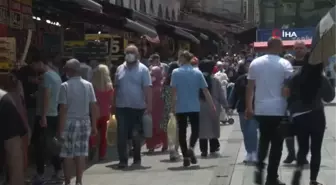 Eminönü esnafı 'bayram' yapıyor