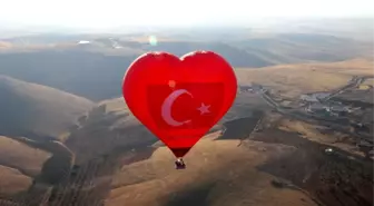 Göbeklitepe'de sezonun ilk sıcak hava balonu uçuşu gerçekleştirildi