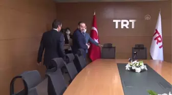 TRT'de devir teslim töreni yapıldı