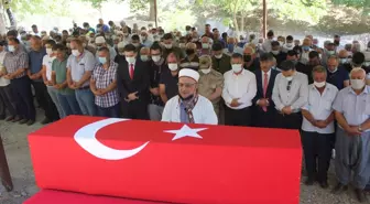 Tunceli'deki trafik kazasında yaşamını yitiren uzman çavuşun cenazesi defnedildi