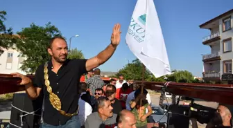 Başpehlivan Ali Gürbüz, baba ocağı Korkuteli'nde