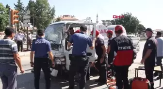 KULA'DA ZİNCİRLEME TRAFİK KAZASI: 3 YARALI