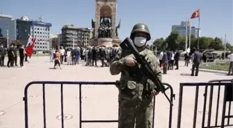 TAKSİM'DE 20 TEMMUZ ÖZGÜRLÜK VE BARIŞ BAYRAMI KUTLAMASI