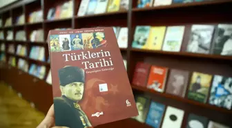 Türkiye, Karabağ'da inşa edilecek kütüphaneler için 10 bin kitap bağışı yaptı