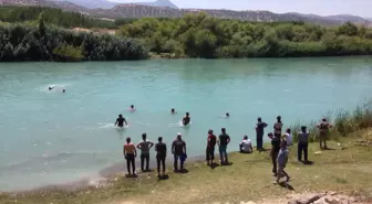 Mersin'de yüzmek için nehre giren genç boğuldu