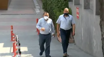 KÜÇÜKÇEKMECE'DE ÇOCUĞUNU TAVANA ASIP DÖVDÜĞÜ İDDİA EDİLEN BABA SERBEST BIRAKILDI