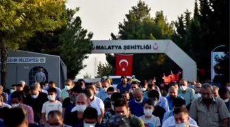 MALATYA'DA BAYRAM NAMAZI VE ŞEHİTLİK ZİYARETİ