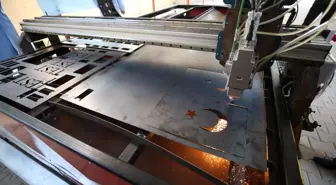 Meslek lisesi öğrencileri okullarında CNC fiber lazer kesim makinesi üretti