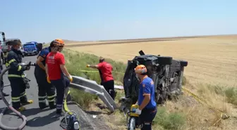 Otomobil bariyerlere ok gibi saplandı: 2 ölü, 1'i çocuk 4 yaralı