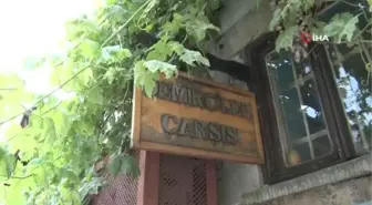 Demirciler Çarşısı'ndaki son ustaları mesleklerinin kaybolmasından korkuyor