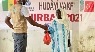 Aziz Mahmut Hüdayi Vakfı, Senegal'de ihtiyaç sahiplerine kurban eti ulaştırdı