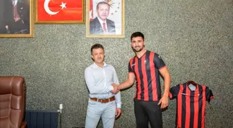 Uşakspor'da forvete takviye