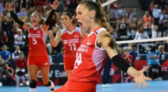 Kadın Voleybol Takımı'nın kaptanı Eda Erdem, Çin maçındaki açıklamalarıyla tüm Türkiye'nin sevgilisi oldu