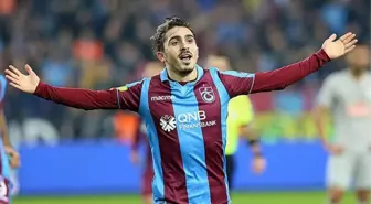 Trabzonspor'da Abdülkadir Ömür, Kasımpaşa'yla oynanan hazırlık maçında sakatlandı