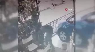 At arabasıyla gelip su motorunu çalan hırsız kameralara yakalandı