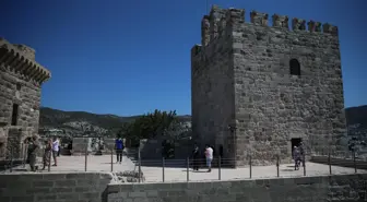 Bodrum Kalesi Kurban Bayramı tatilinde ziyaretçi akınına uğradı