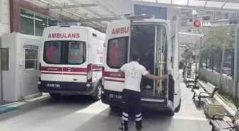 Serinlemek için denize giren baba ve kızı boğulma tehlikesi geçirdi