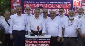 Saadet Partisi İzmir İl Başkanı Mustafa Erduran, Seferihisar'da vatandaşlarla bir araya geldi