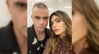 Robbie Williams eşi Ayda Field ile Bodrum'a geldi