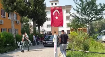 AK Partili Sarıeroğlu, Azra Gülendam Haytaoğlu'nun ailesini ziyaret etti