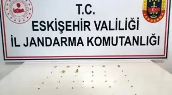 Altın tarihi eserleri satmak isterken yakalandılar