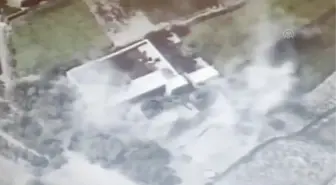 Afganistan'da ABD B-52 bombardıman uçakları, ilerleyen Taliban mevzilerini vurdu