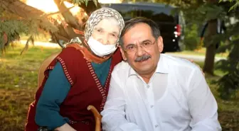 Başkan Demir, huzurevi sakinleri ile sebze topladı, bocce oynadı