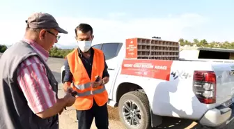 Konyaaltı Belediyesi, gezici şarj dolum aracı ile vatandaşların şarj ihtiyacını karşılıyor.