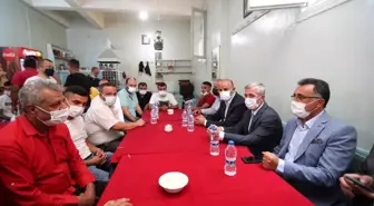 Tahmazoğlu, milletvekilleri ile birlikte esnafı ziyaret etti