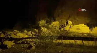 Karabük-Yenice karayolunda heyelan, ulaşım çift taraflı kapandı